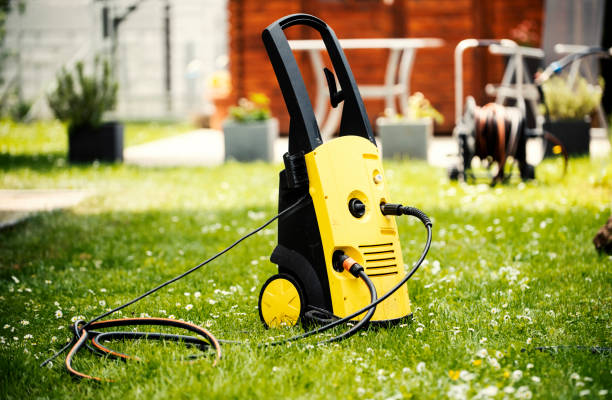 Best Graffiti Removal  in Centerville, MN